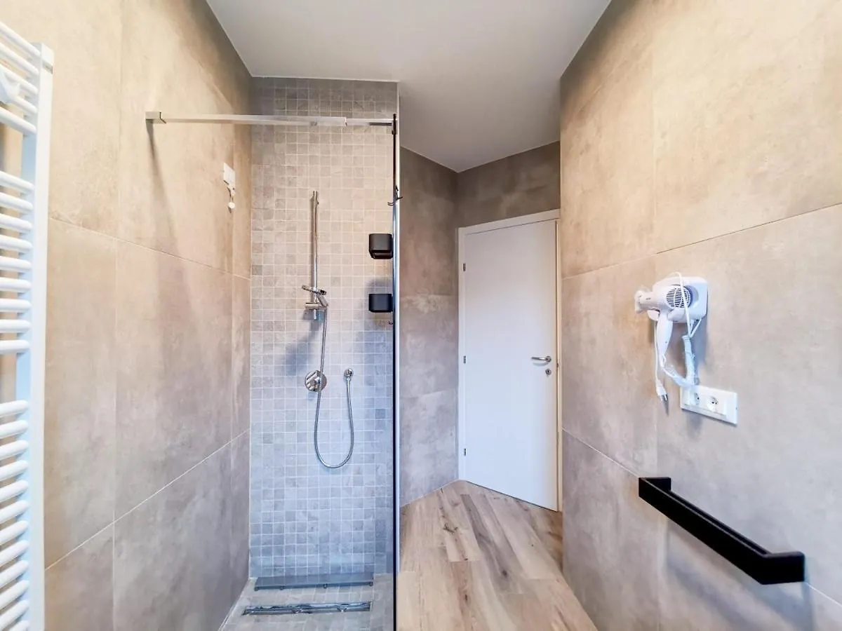 Gardenia Apartments Desenzano del Garda 0*,  Italy