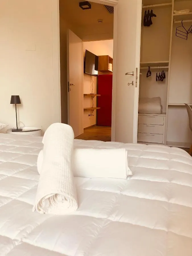 Gardenia Apartments Desenzano del Garda